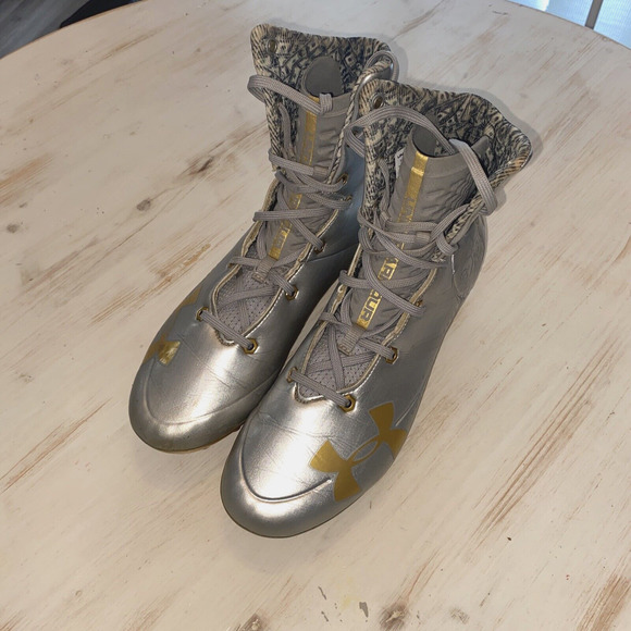 Under Armour Highlight MC LE Bank Football Cleats Size 9.5 3000338-100